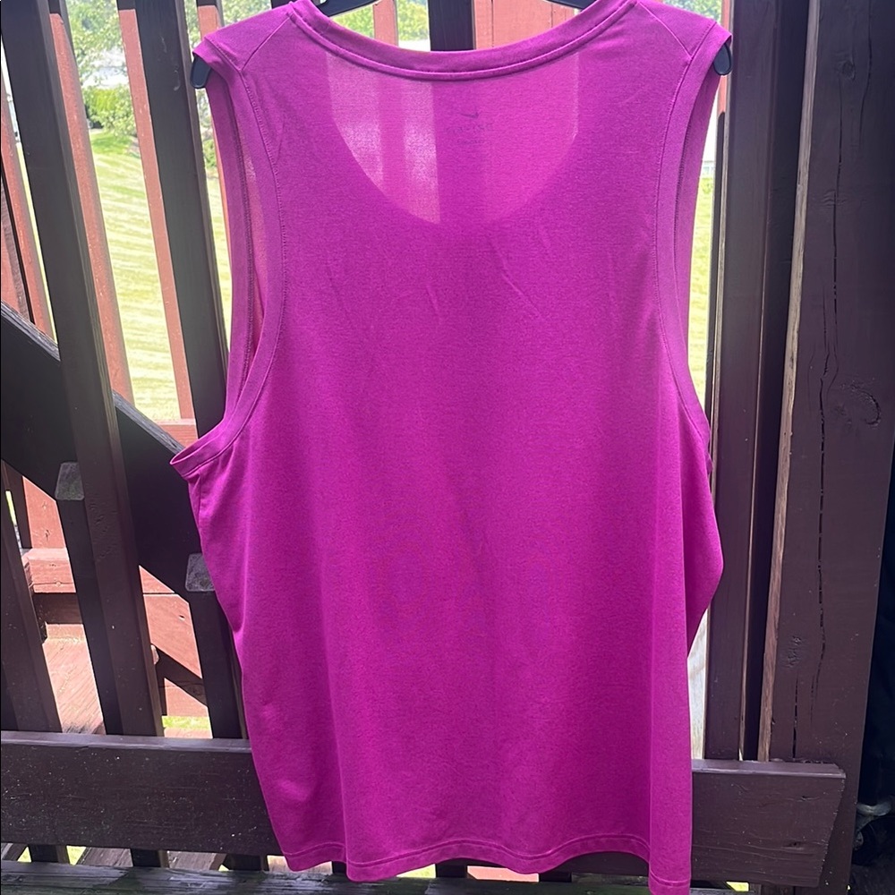 Nike men’s Tank Top, excellent condition - Picture 4 of 4